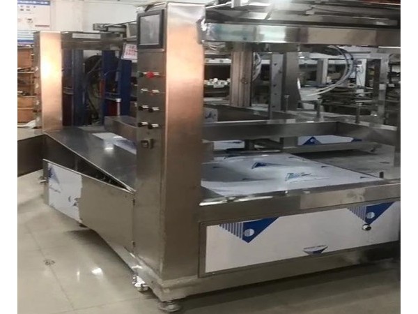 塑膠噴涂設(shè)備廠家教您防止涂料變色的方法!