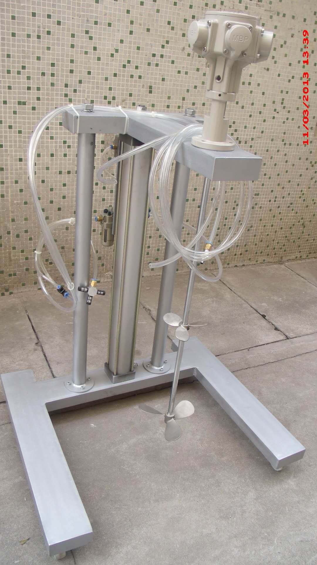 200L氣動(dòng)攪拌機(jī)