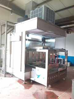水壺四槍三軸連動(dòng)噴漆機(jī)1