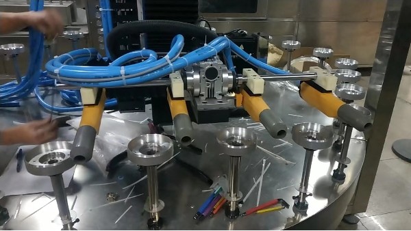 五金靜電噴粉噴漆設(shè)備