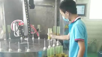 硅膠玻璃瓶四工位多軸圓盤智能噴漆設(shè)備