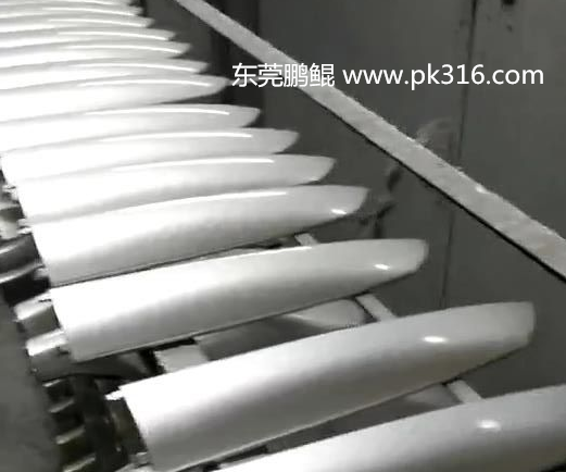 汽車配件自動噴漆機1